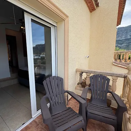 Beachnear Terraced House With Wonderful Sea-views Denia