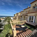 Beachnear Terraced House With Wonderful Sea-views *