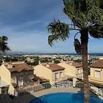 Beachnear Terraced House With Wonderful Sea-views *