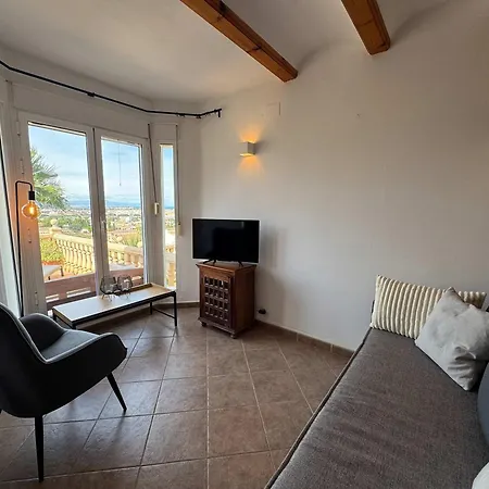 Beachnear Terraced House With Wonderful Sea-views * Дения