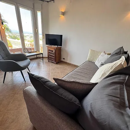 Beachnear Terraced House With Wonderful Sea-views Дом отдыха Дения