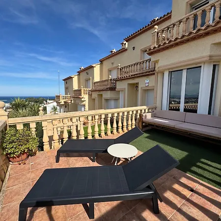 بيت للعطل Beachnear Terraced House With Wonderful Sea-views دينايا