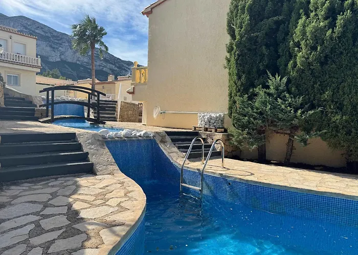 Beachnear Terraced House With Wonderful Sea-views Denia