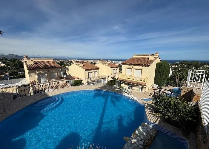 Beachnear Terraced House With Wonderful Sea-views *