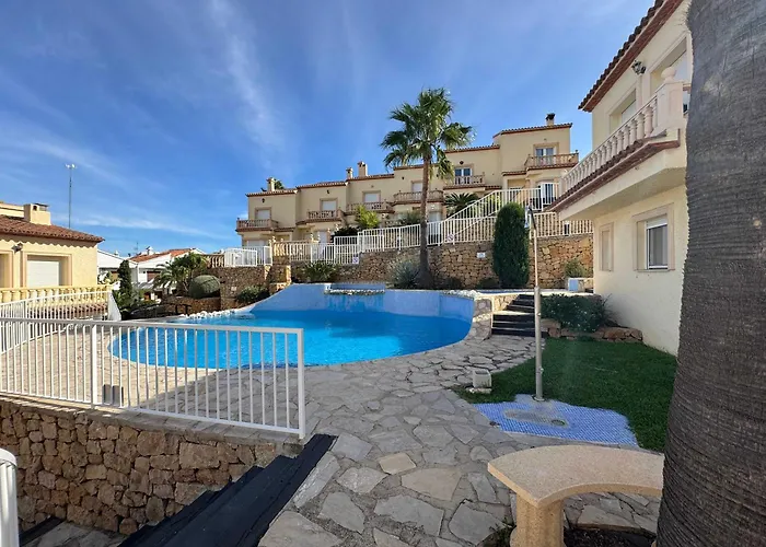 Beachnear Terraced House With Wonderful Sea-views *