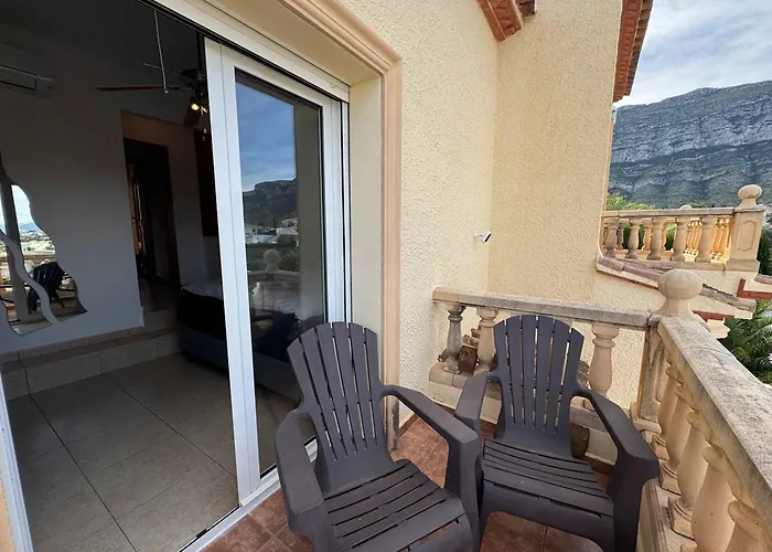 Beachnear Terraced House With Wonderful Sea-views Dénia