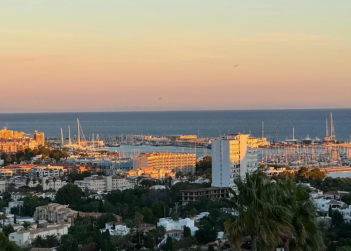 Beachnear Terraced House With Wonderful Sea-views Сasa de vacaciones Dénia