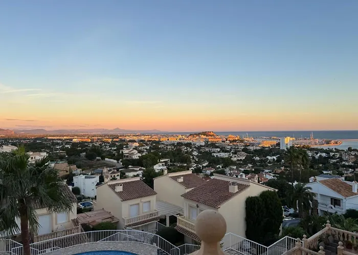 Beachnear Terraced House With Wonderful Sea-views Сasa de vacaciones