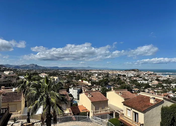 Beachnear Terraced House With Wonderful Sea-views Сasa de vacaciones